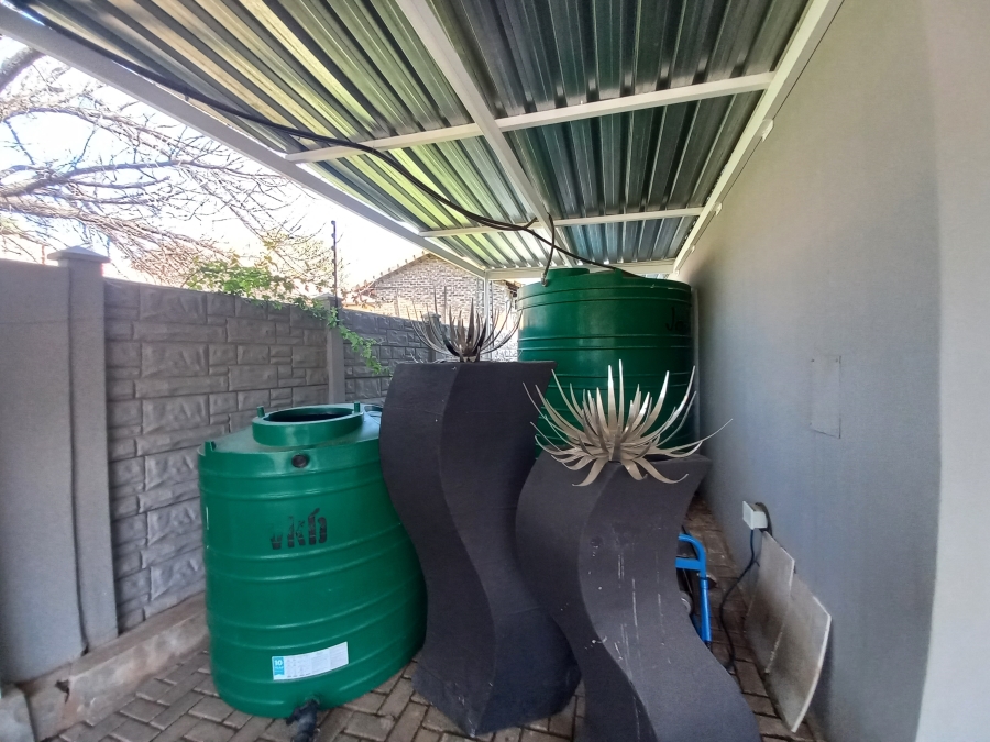 4 Bedroom Property for Sale in Bergsig Free State